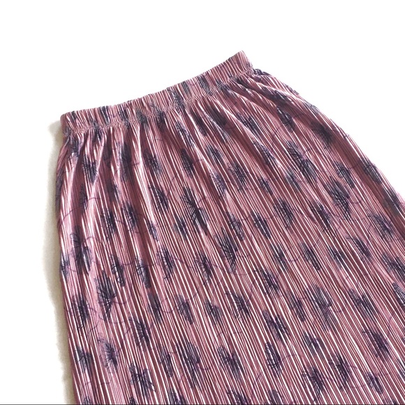 Urban Outfitters Floral Pleated Skirt - Picture 6 of 6